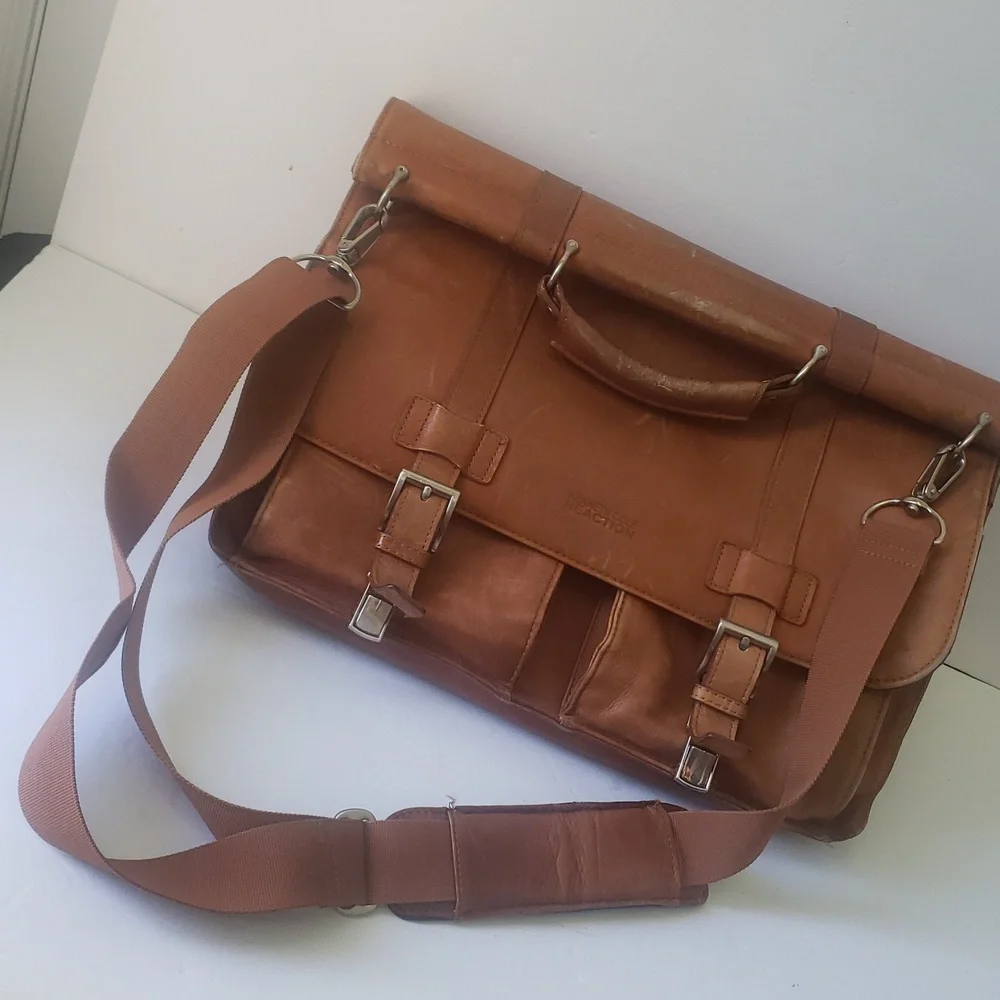 Kenneth Cole Brown Leather Shoulder Briefcase